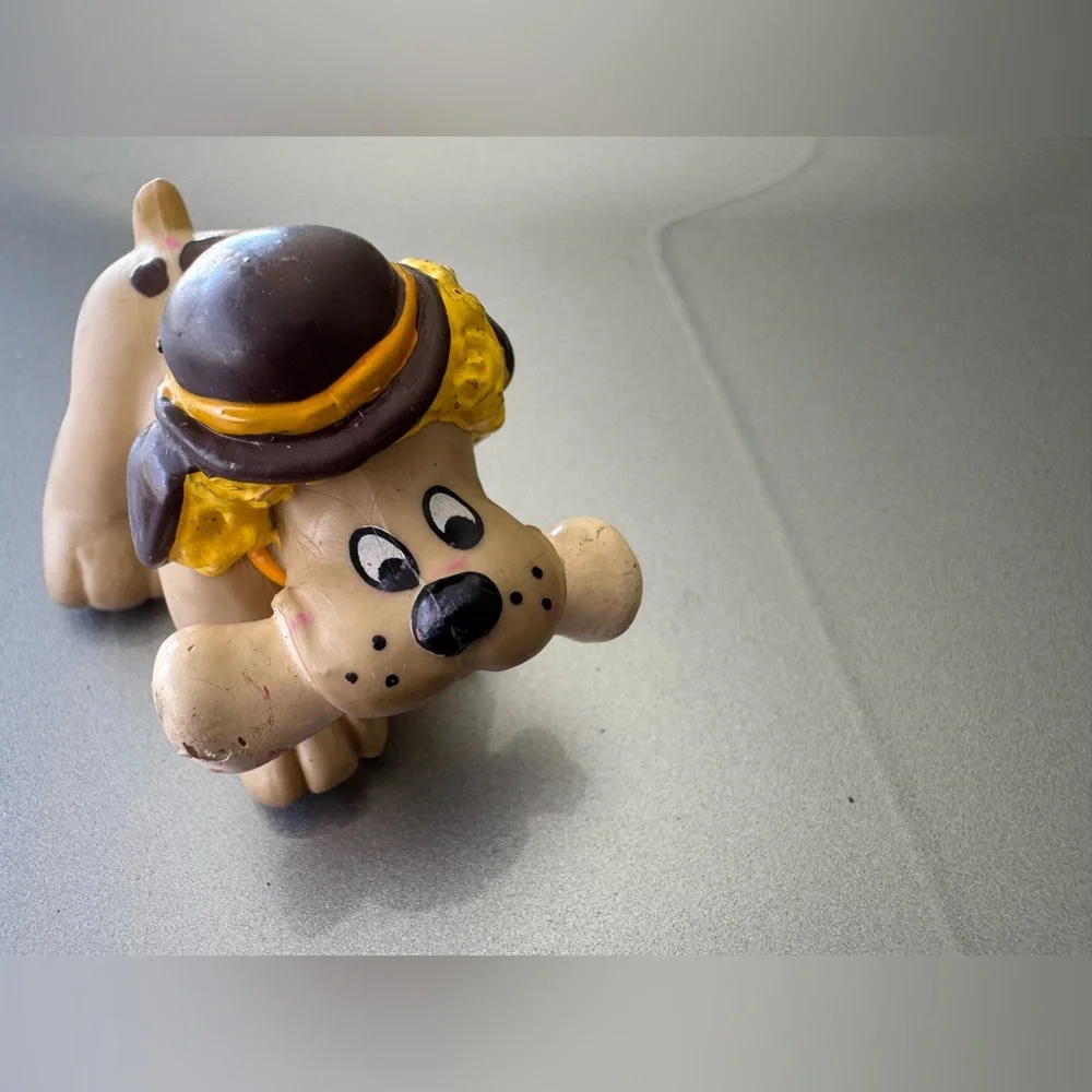 Vintage 1986 Tonka Pound Puppies PVC Dog Figure “Howler” Toy - Picture 2 of 5